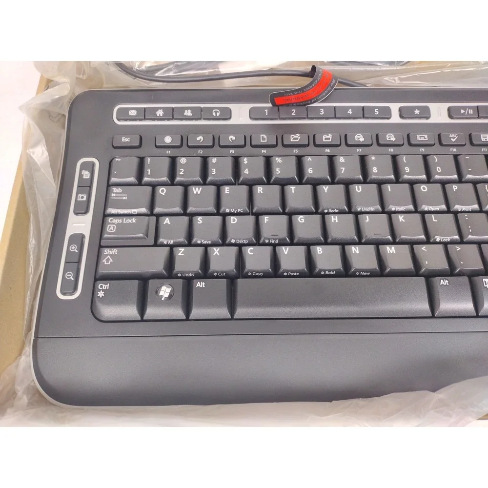 Microsoft Digital Media Keyboard 3000 Wired Model 1343 New Open Box